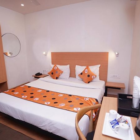 Hotel Mira Residency- Outer Ring Road, Paschim Vihar Дели Экстерьер фото