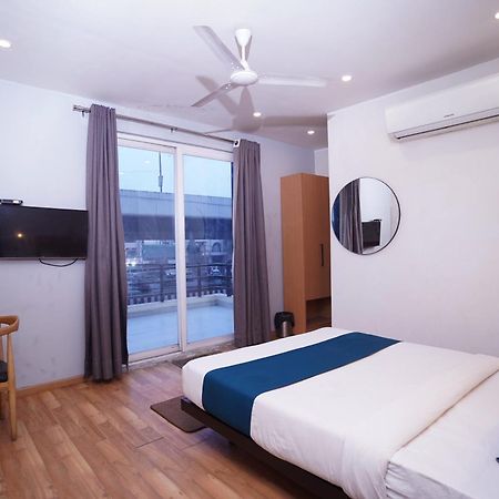 Hotel Mira Residency- Outer Ring Road, Paschim Vihar Дели Экстерьер фото