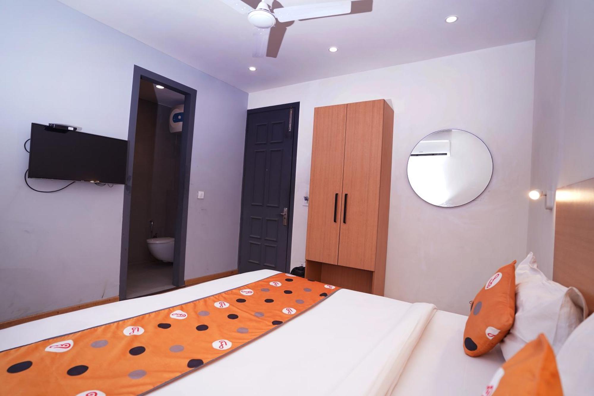 Hotel Mira Residency- Outer Ring Road, Paschim Vihar Дели Экстерьер фото
