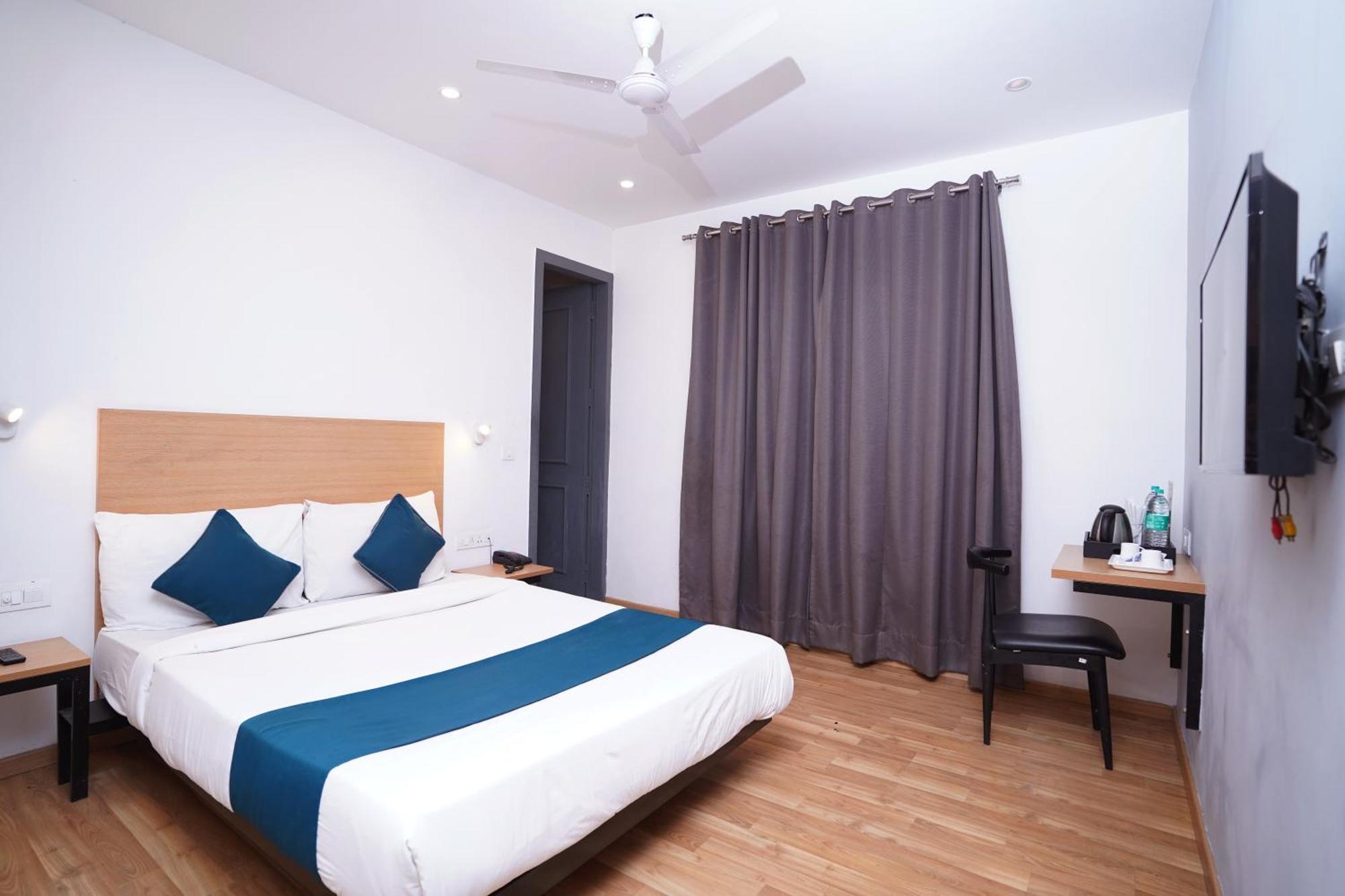Hotel Mira Residency- Outer Ring Road, Paschim Vihar Дели Экстерьер фото