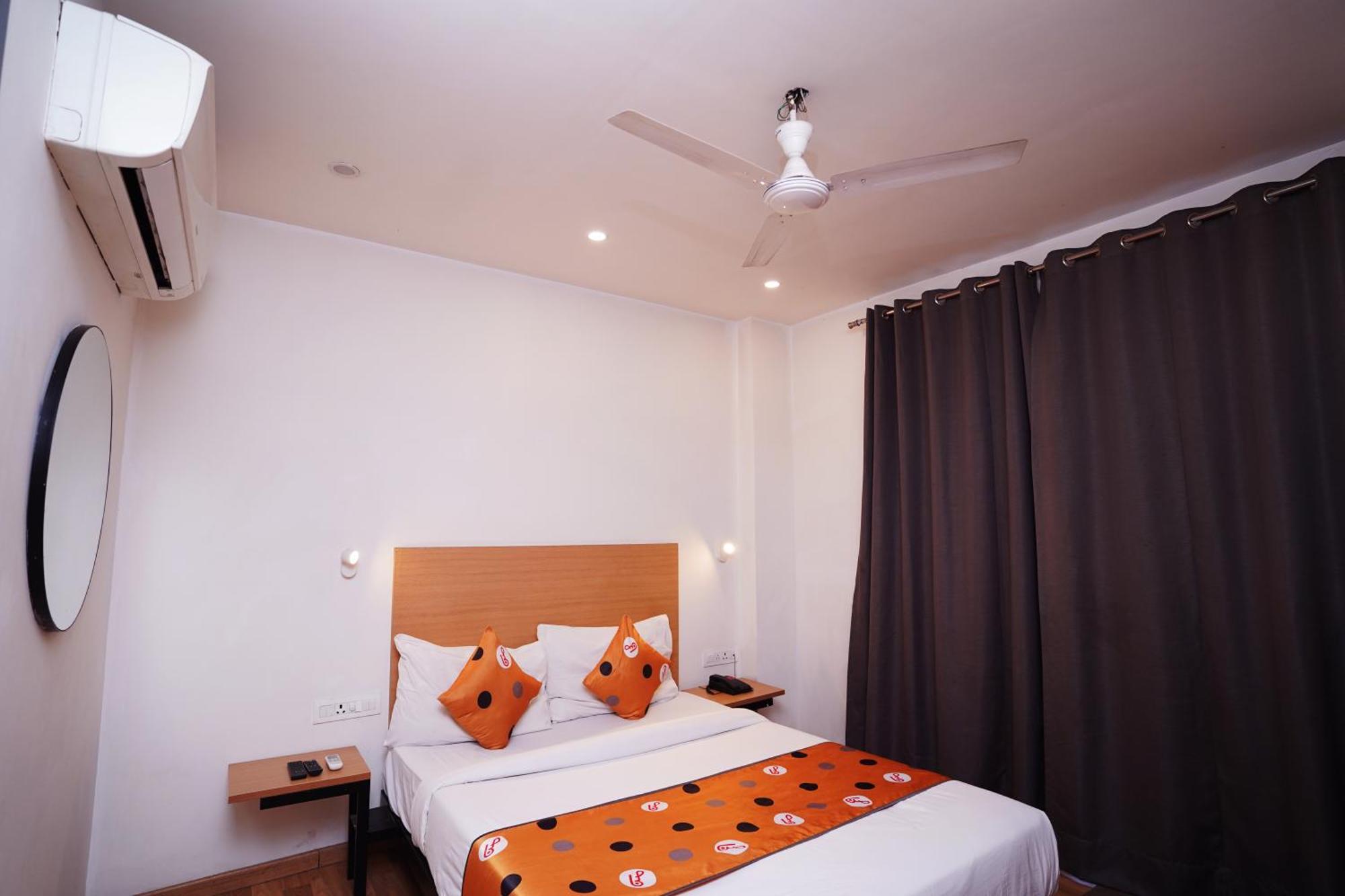 Hotel Mira Residency- Outer Ring Road, Paschim Vihar Дели Экстерьер фото